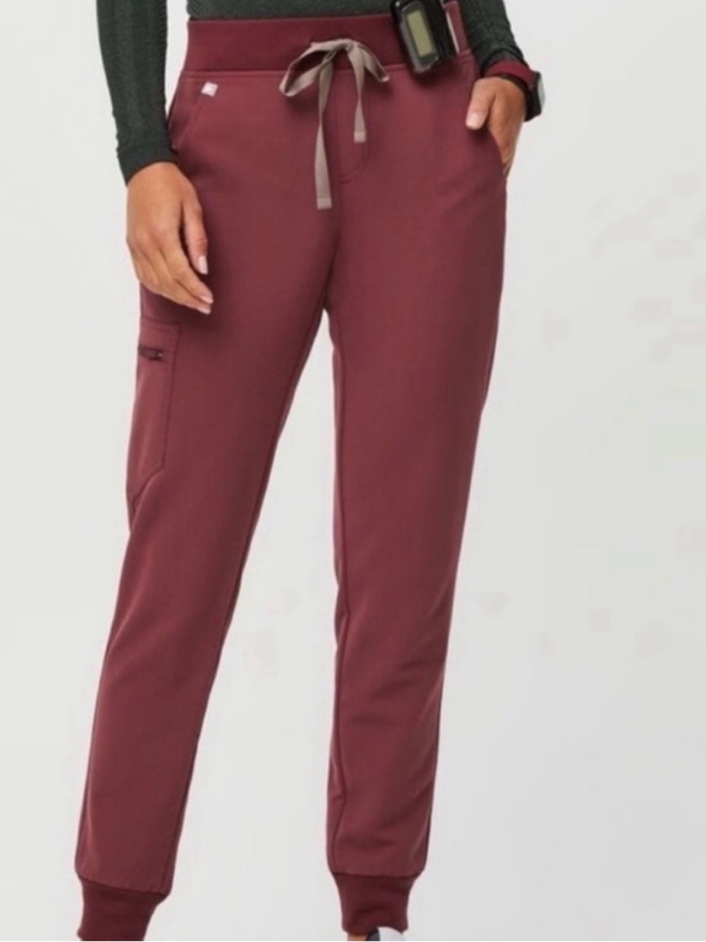 FIGS Women's Zamora Jogger Dark Cherry Small